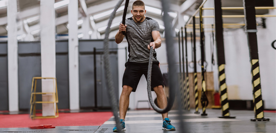 5 Battle Rope Exercises for a Strong Core | FitMinutes
