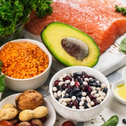 What are Macronutrients and Micronutrients? | FitMinutes.com