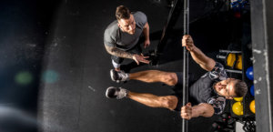 Tips on How to Do a Muscle-Up | FitMinutes.com